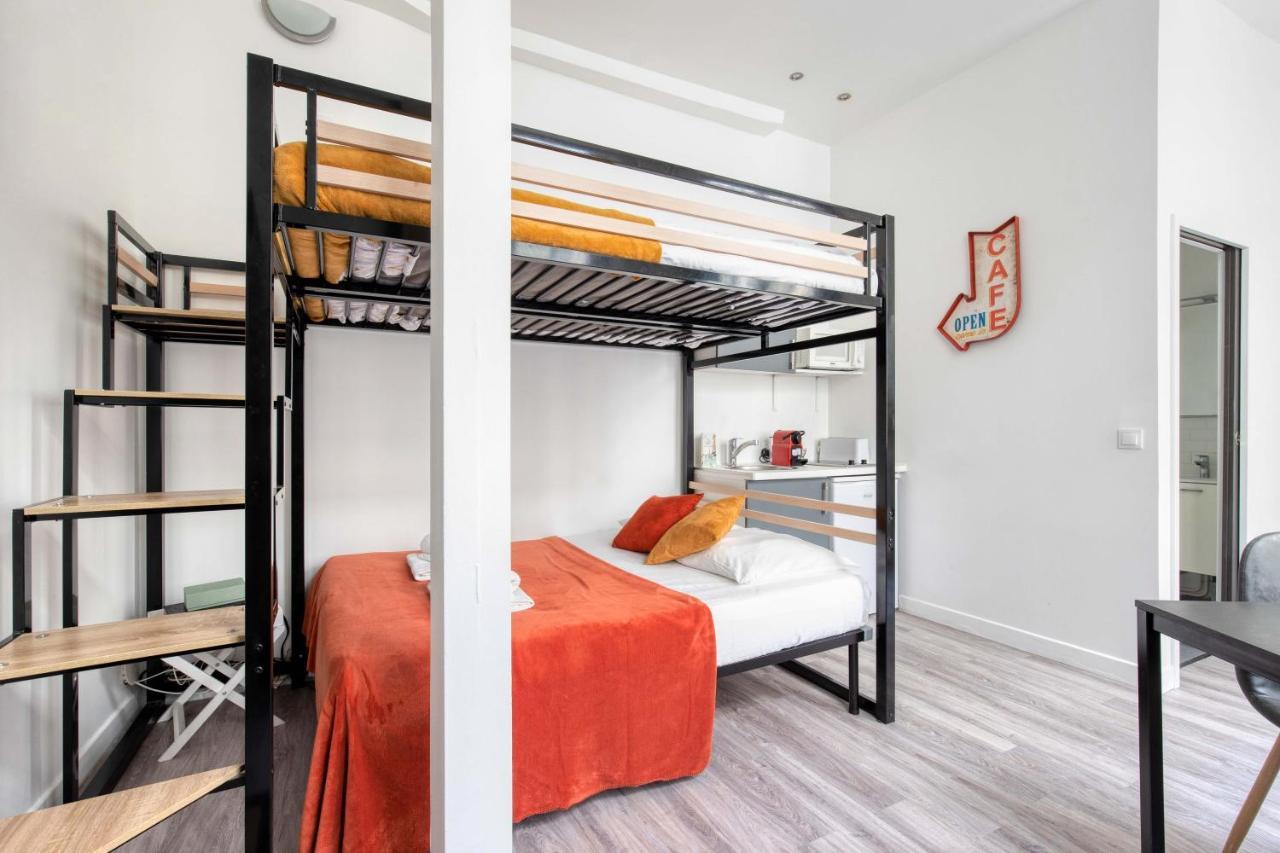 New & Design In The Heart Of Le Marais Apartment